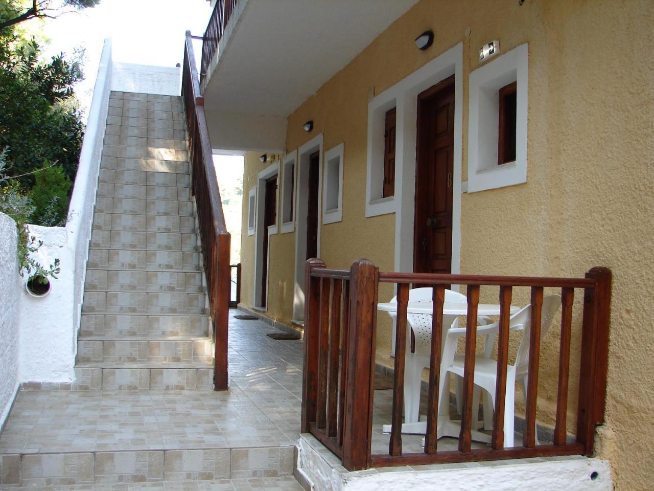 Mandaniki Apartments Vasilias  Exterior photo